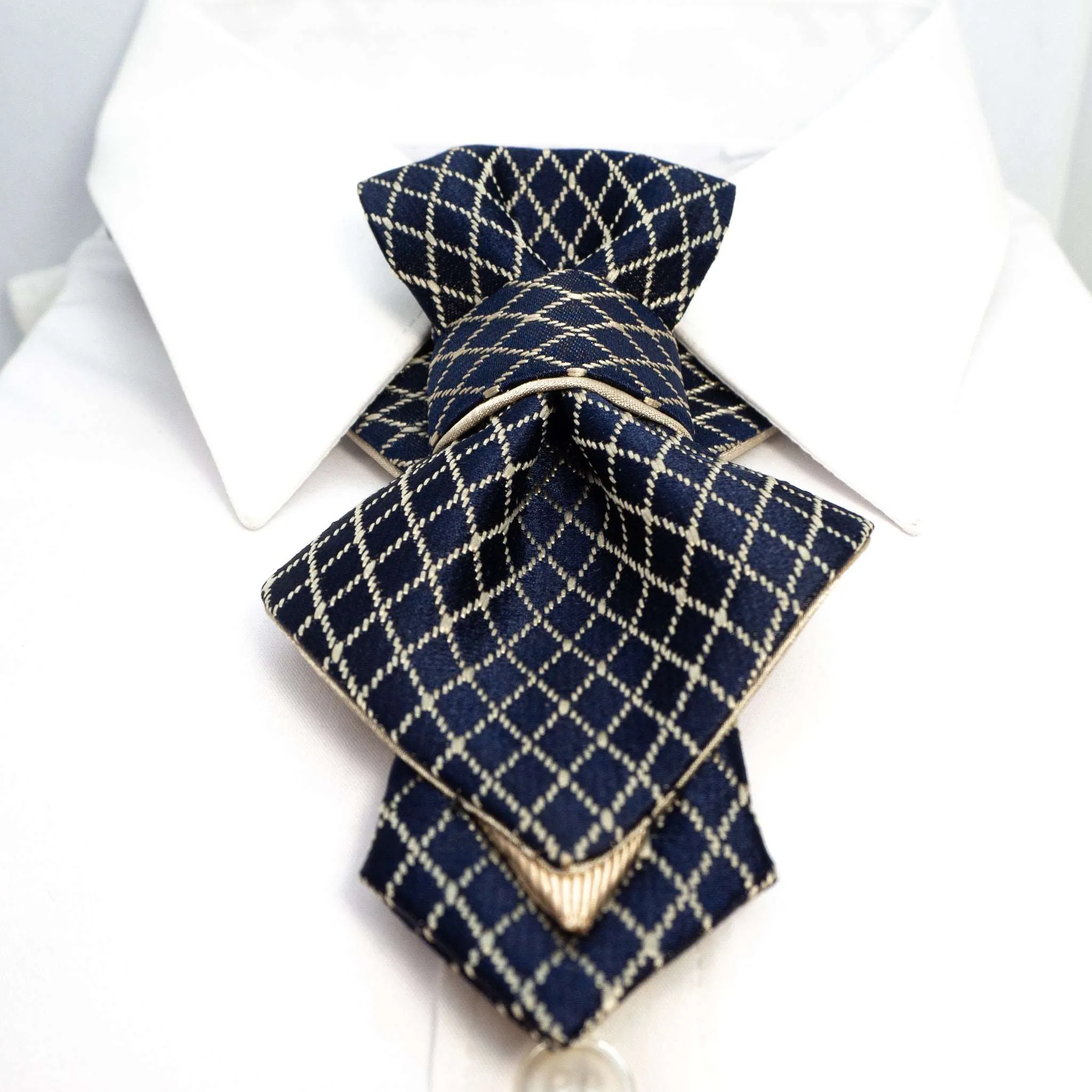 BOW TIE "BLUE GOTHIC GRAND"