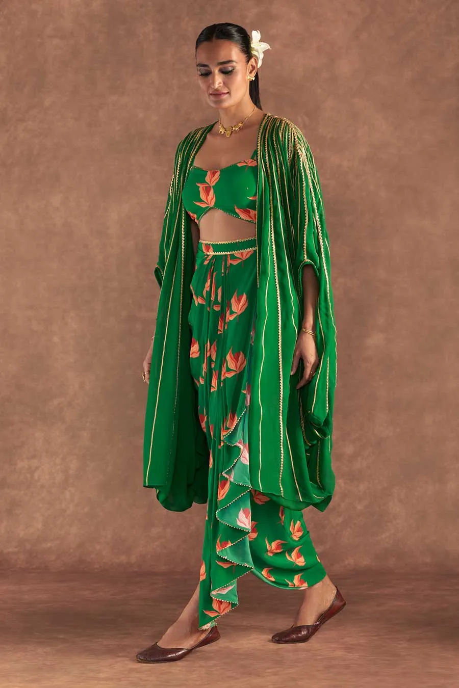 Green Nectar Cup Drape Skirt Set With Cape