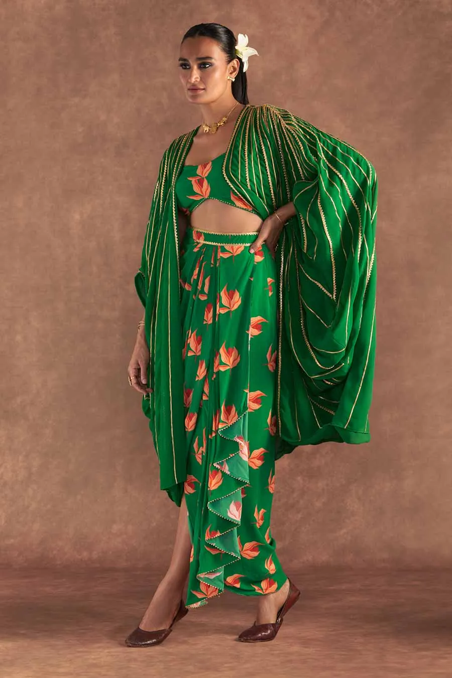 Green Nectar Cup Drape Skirt Set With Cape