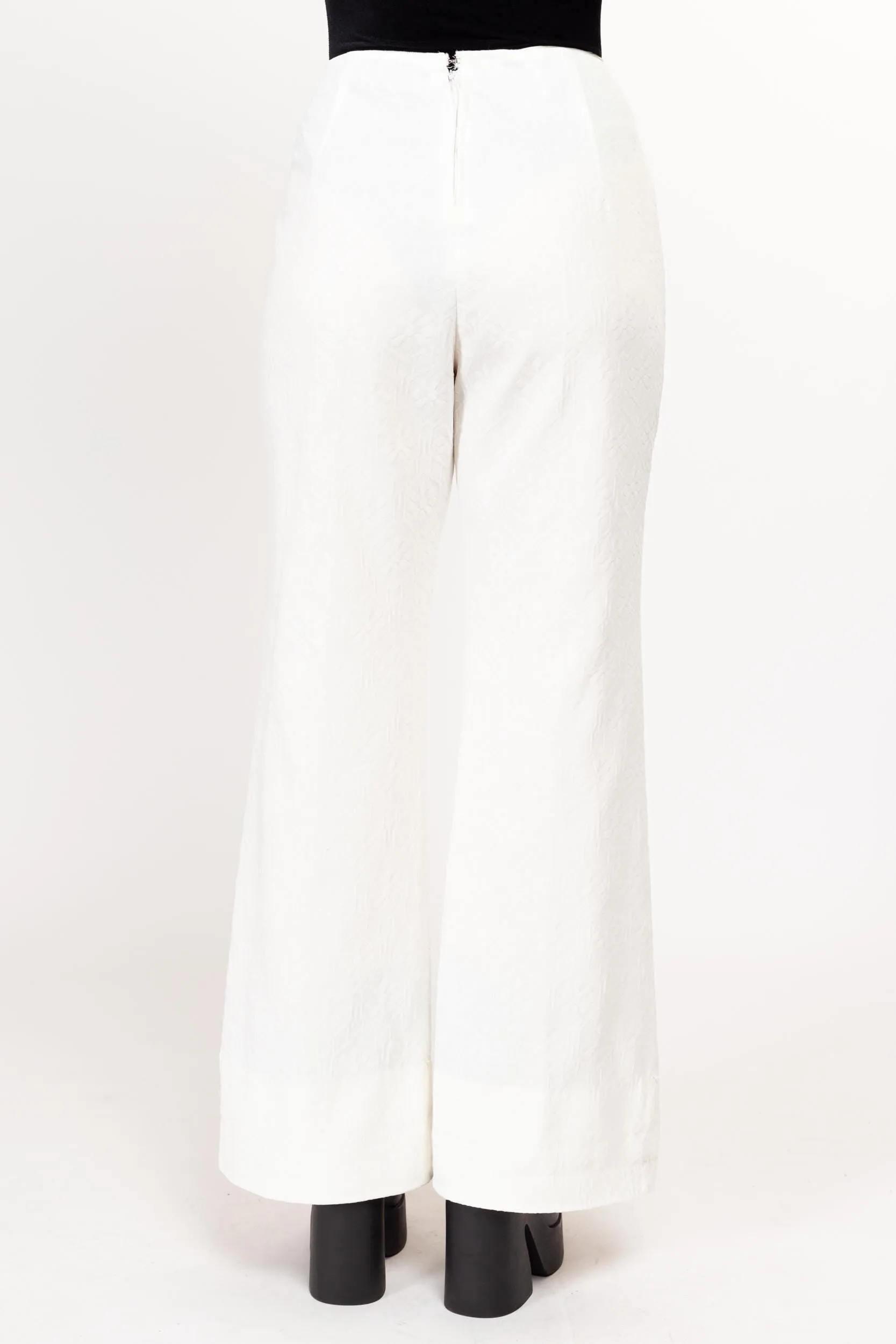 Medium 70s White Floral Embossed High Waisted Flares 28"